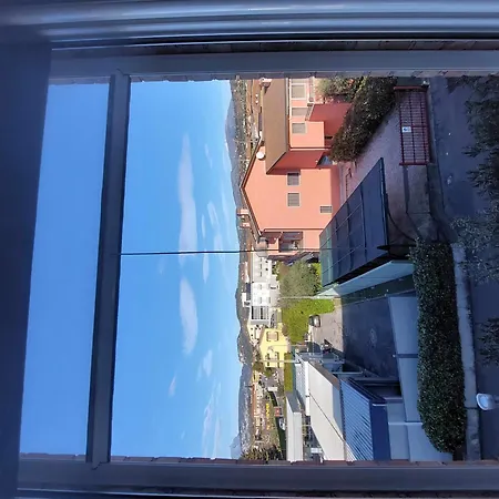Dimora Gu -terrazza, Vista Lago, 100m Da Апартаменти Бардоліно