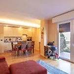 Dimora Gu -terrazza, Vista Lago, 100m Da