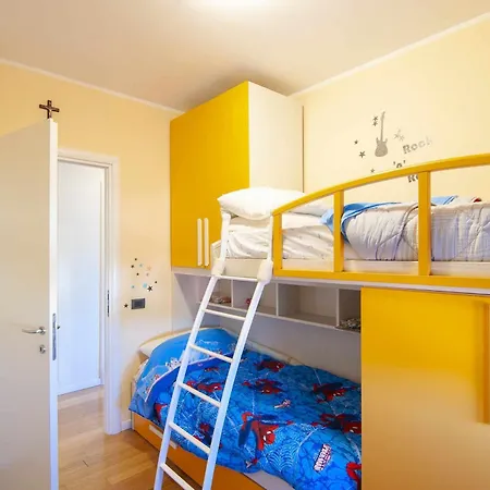 公寓 Dimora Gu -terrazza, Vista Lago, 100m Da