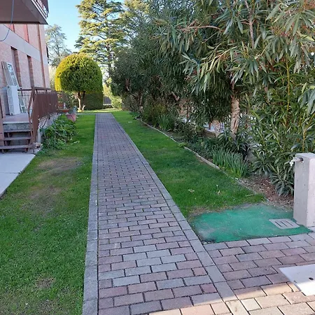 Dimora Gu -terrazza, Vista Lago, 100m Da Apartament *