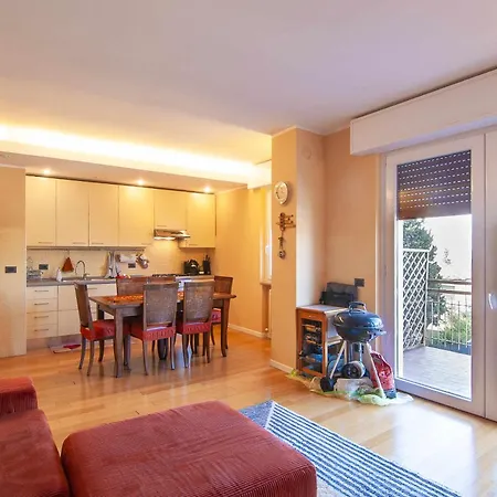 Dimora Gu -terrazza, Vista Lago, 100m Da