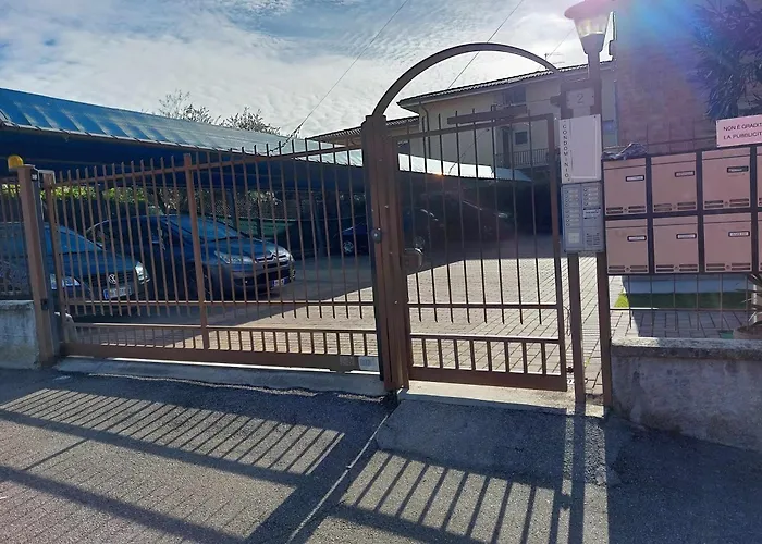 Апартаменты Dimora Gu -terrazza, Vista Lago, 100m Da