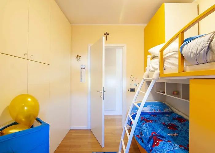 Dimora Gu -terrazza, Vista Lago, 100m Da Бардолино